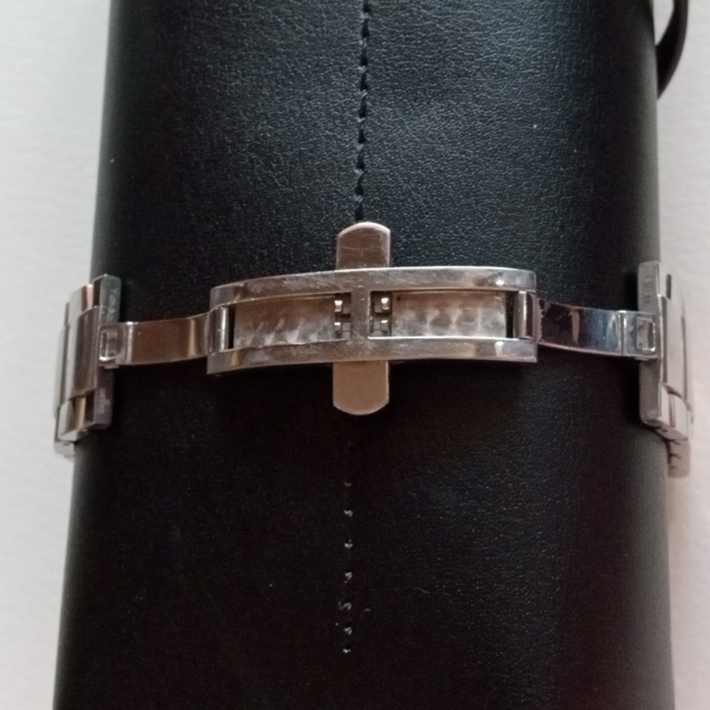 GUCCI Stainless Steel Gray Dial Women's Bracelet Watch 8500L - Picture 5 of 7